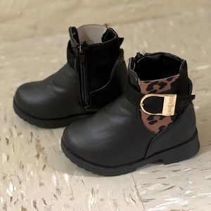 Toddler girl boots black size 5